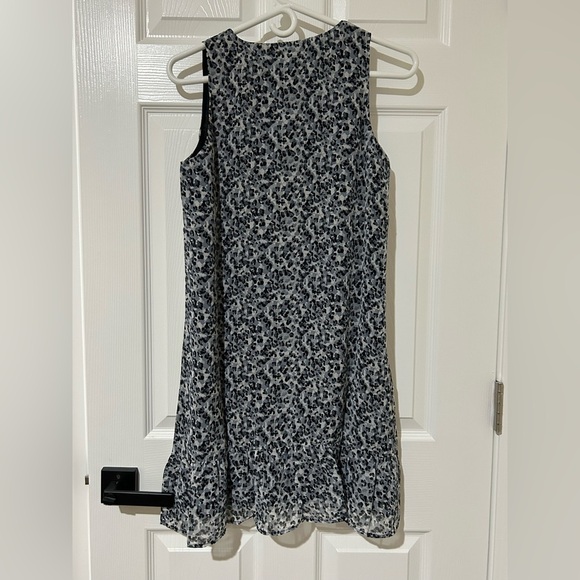 NWT three eighty two revolve ruffle sleeveless shift dress XS black cheetah - Picture 3 of 3